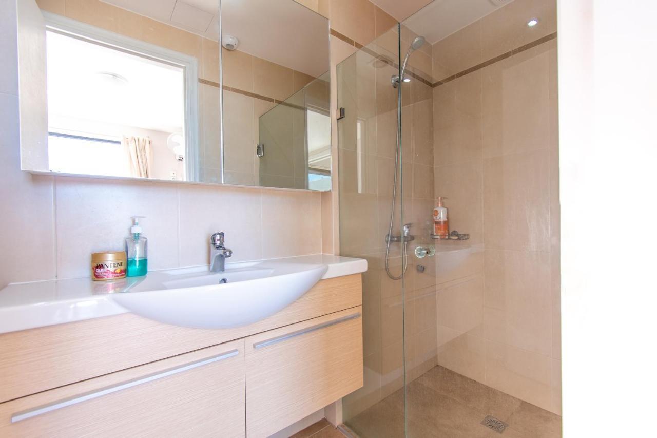 Lavish & Spacious Apt With Stunning Seaview, 10 Min Ath Airport Artemida  Zewnętrze zdjęcie